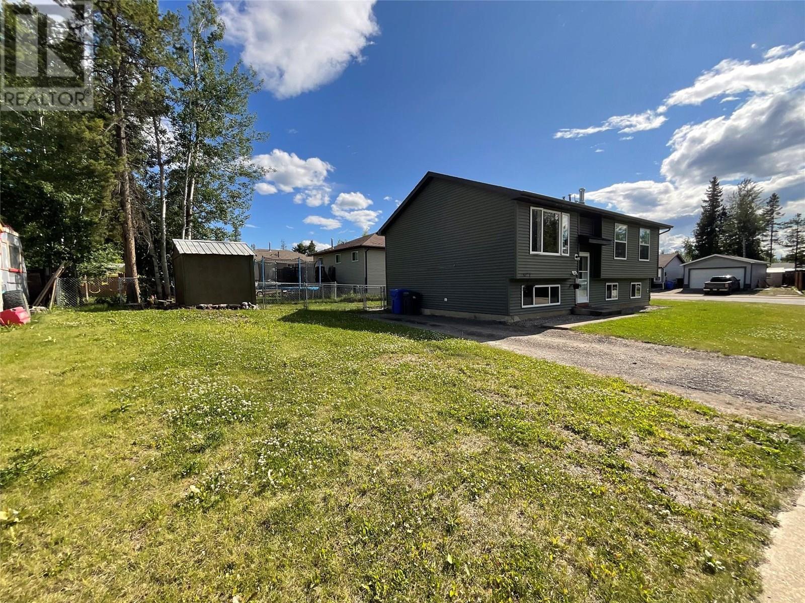 103 Hambrook Lane, Tumbler Ridge, British Columbia  V0C 2W0 - Photo 32 - 10354031