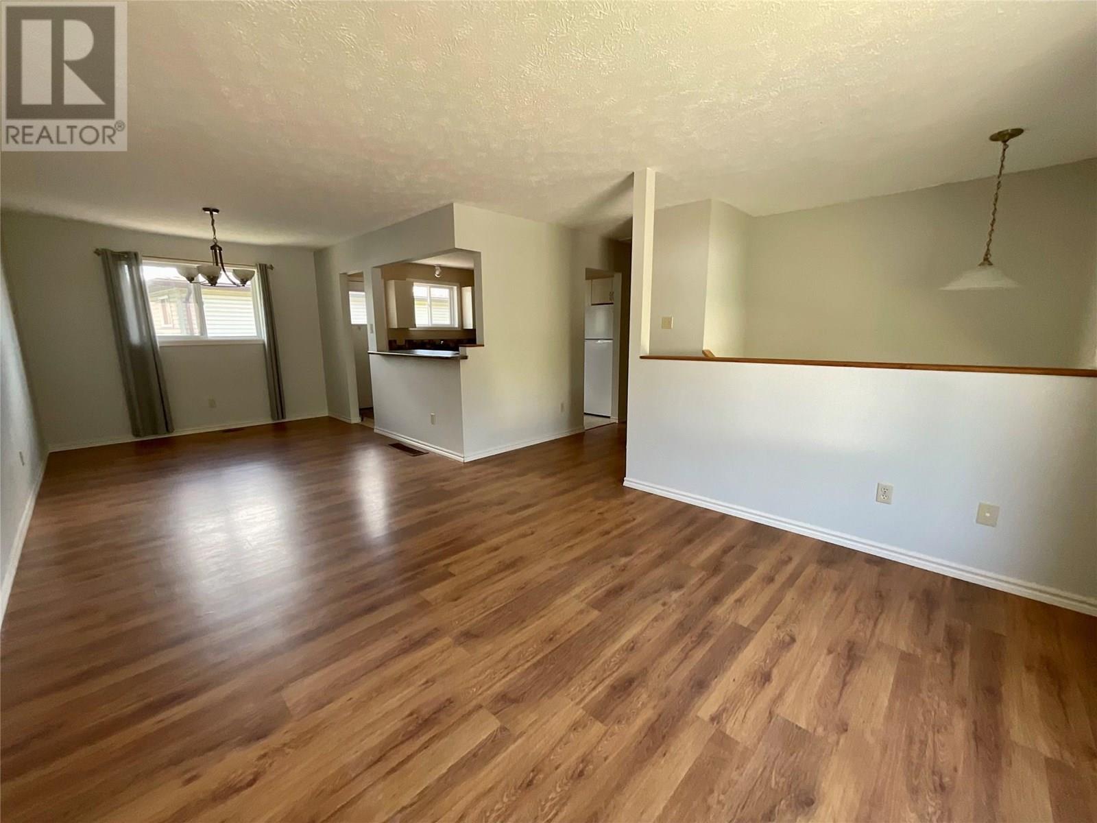 103 Hambrook Lane, Tumbler Ridge, British Columbia  V0C 2W0 - Photo 7 - 10354031