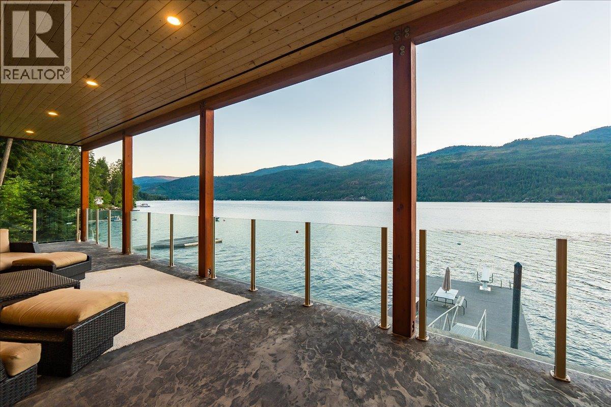 2411 Sunset Drive, Christina Lake, British Columbia  V0H 1E2 - Photo 10 - 10353981