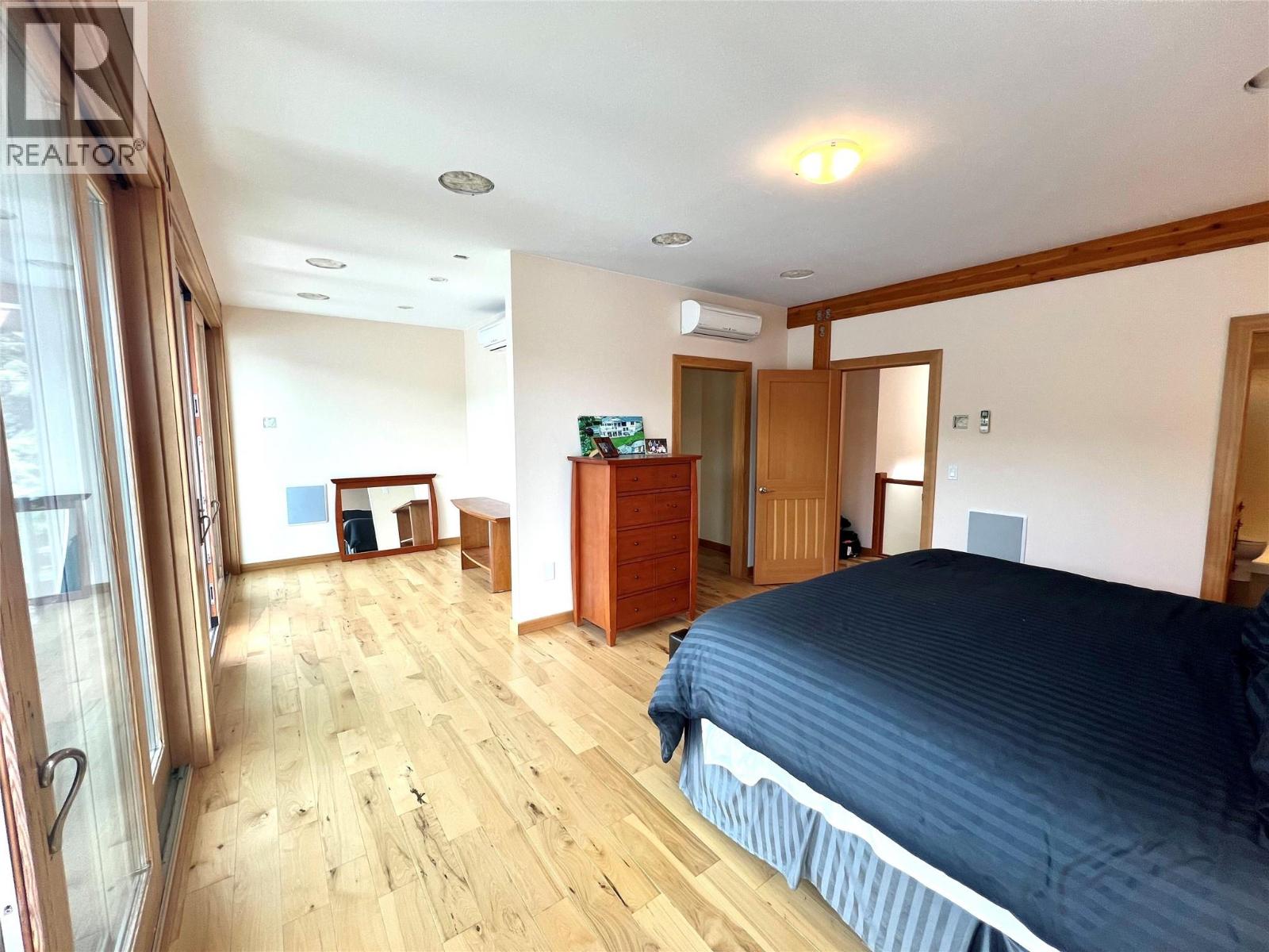 2411 Sunset Drive, Christina Lake, British Columbia  V0H 1E2 - Photo 23 - 10353981