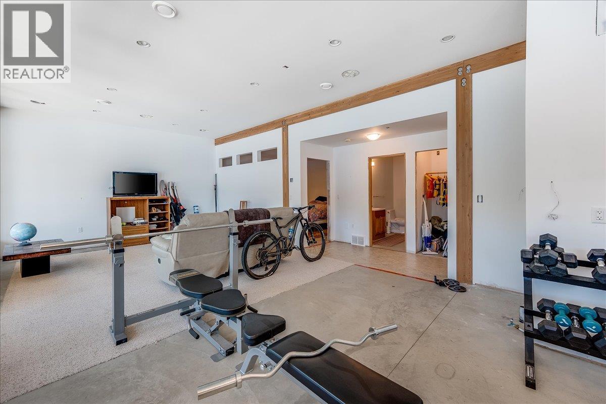 2411 Sunset Drive, Christina Lake, British Columbia  V0H 1E2 - Photo 42 - 10353981