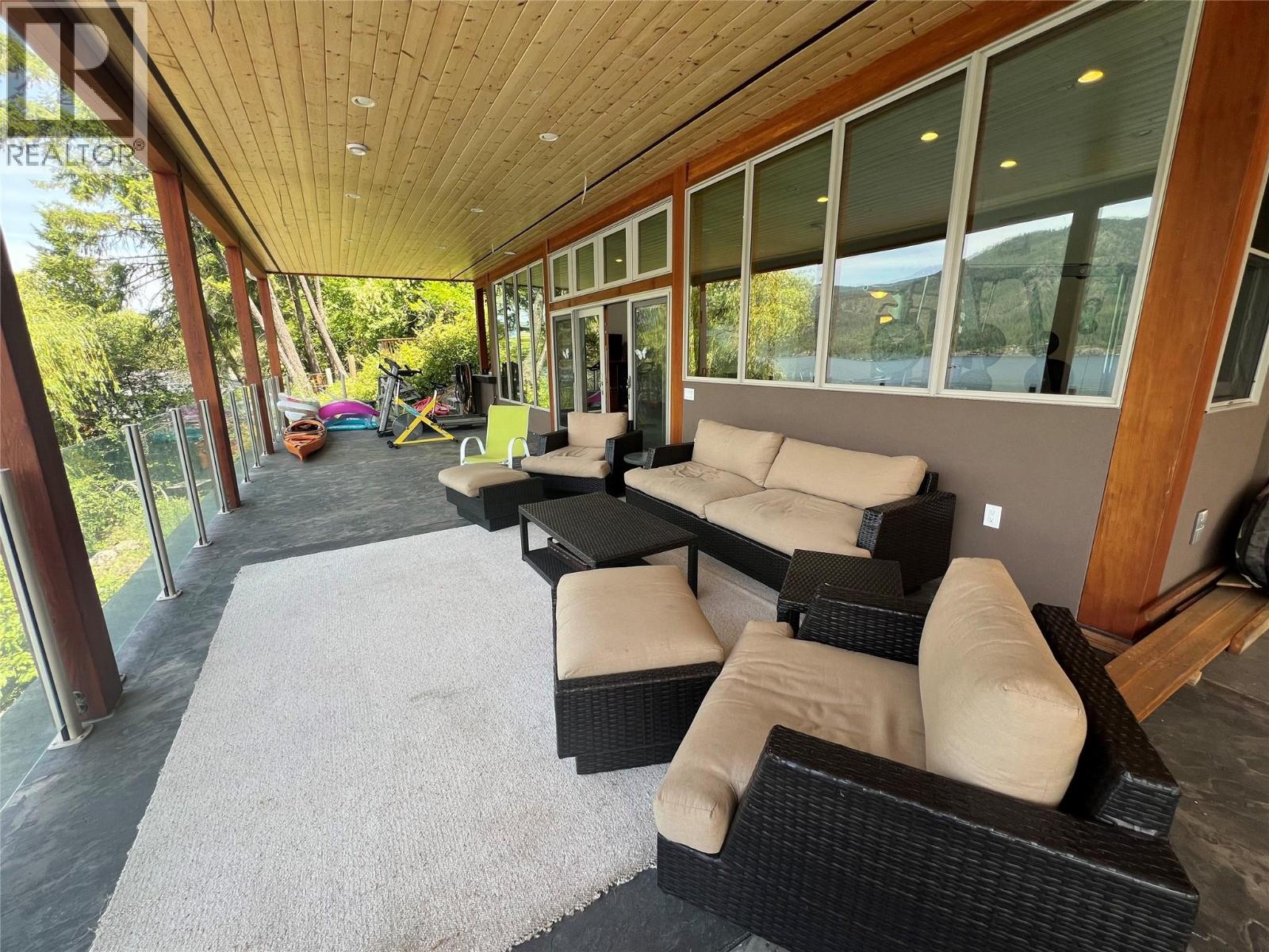 2411 Sunset Drive, Christina Lake, British Columbia  V0H 1E2 - Photo 43 - 10353981