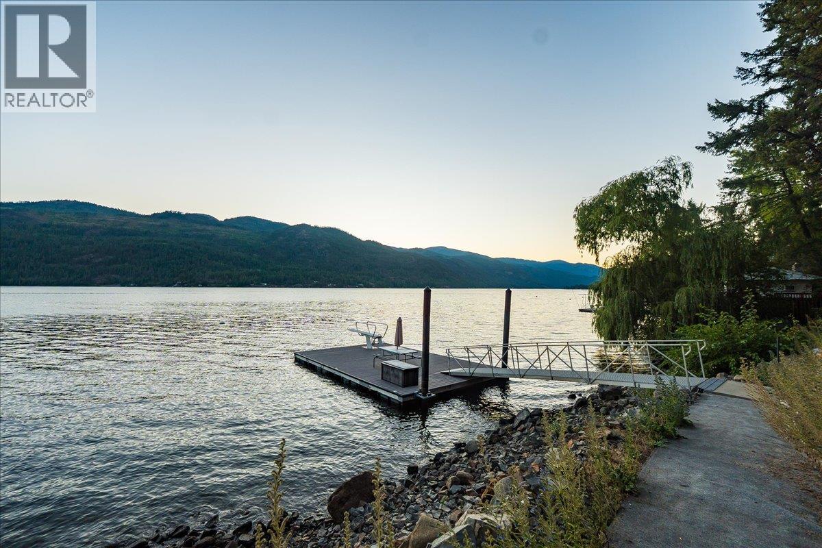 2411 Sunset Drive, Christina Lake, British Columbia  V0H 1E2 - Photo 50 - 10353981