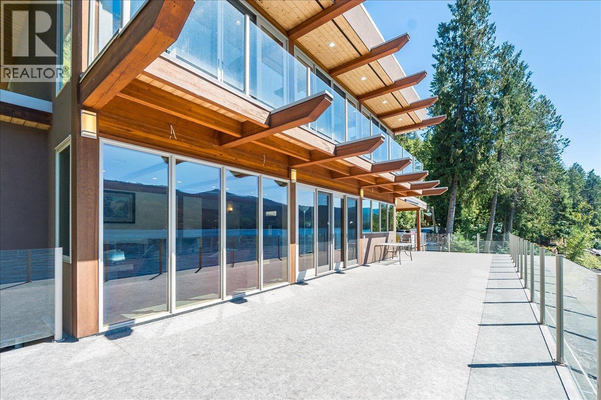 2411 Sunset Drive, Christina Lake, British Columbia  V0H 1E2 - Photo 6 - 10353981