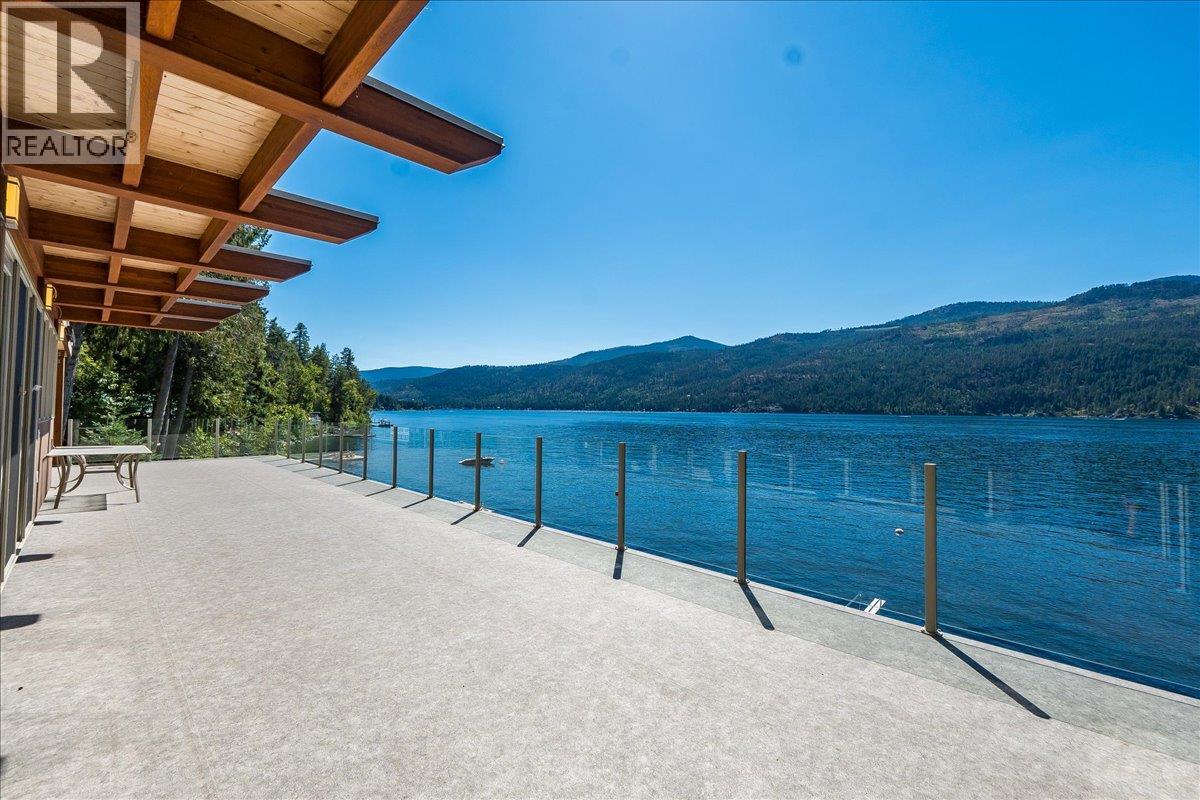 2411 Sunset Drive, Christina Lake, British Columbia  V0H 1E2 - Photo 7 - 10353981