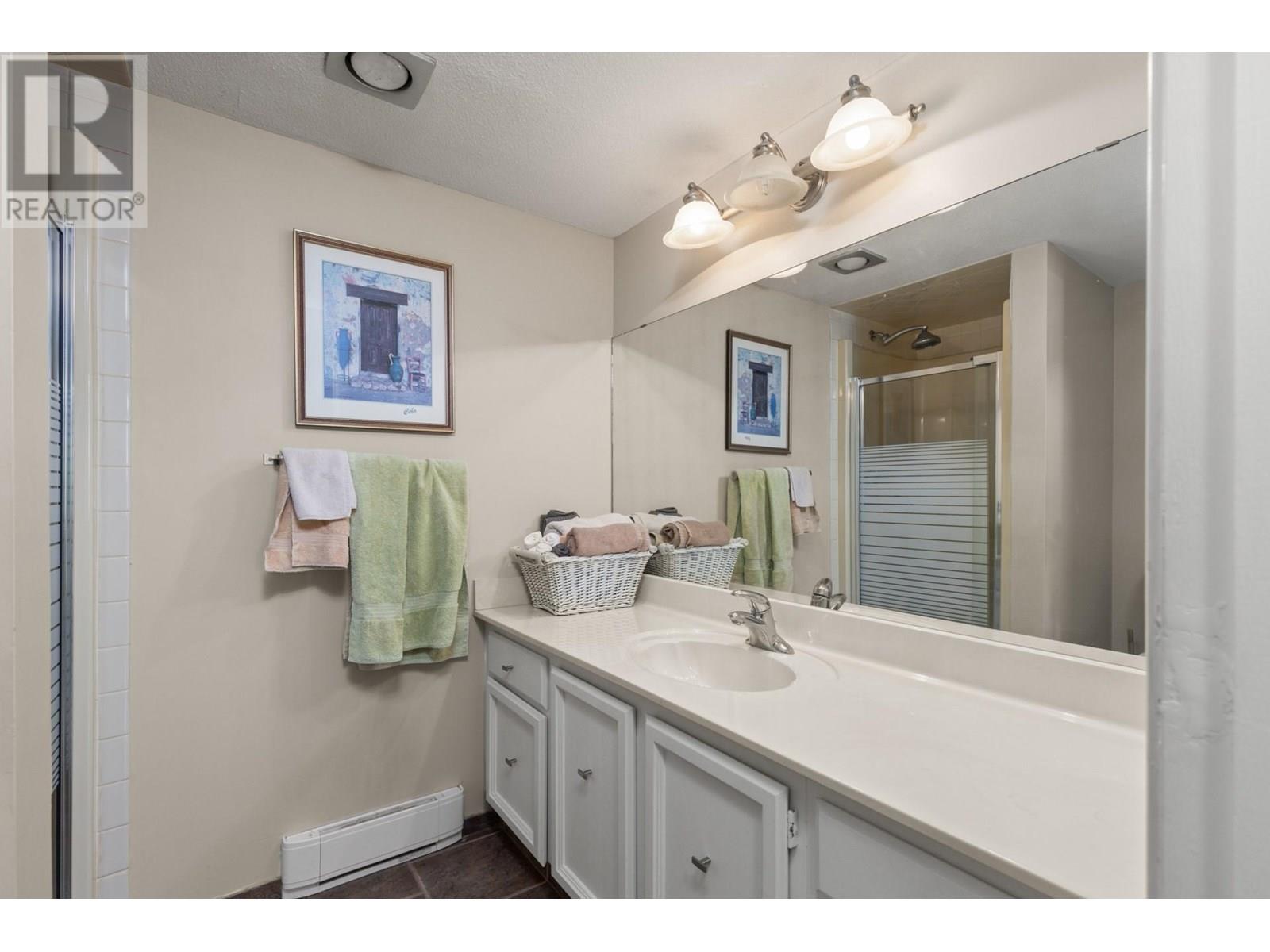 1035 Bernard Avenue Unit# 108, Kelowna, British Columbia  V1Y 6P7 - Photo 18 - 10354139