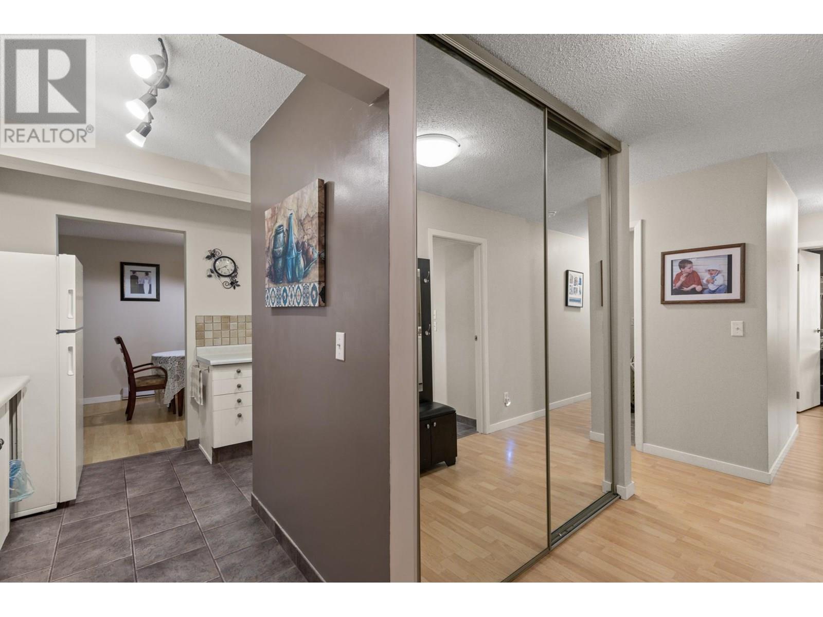 1035 Bernard Avenue Unit# 108, Kelowna, British Columbia  V1Y 6P7 - Photo 2 - 10354139