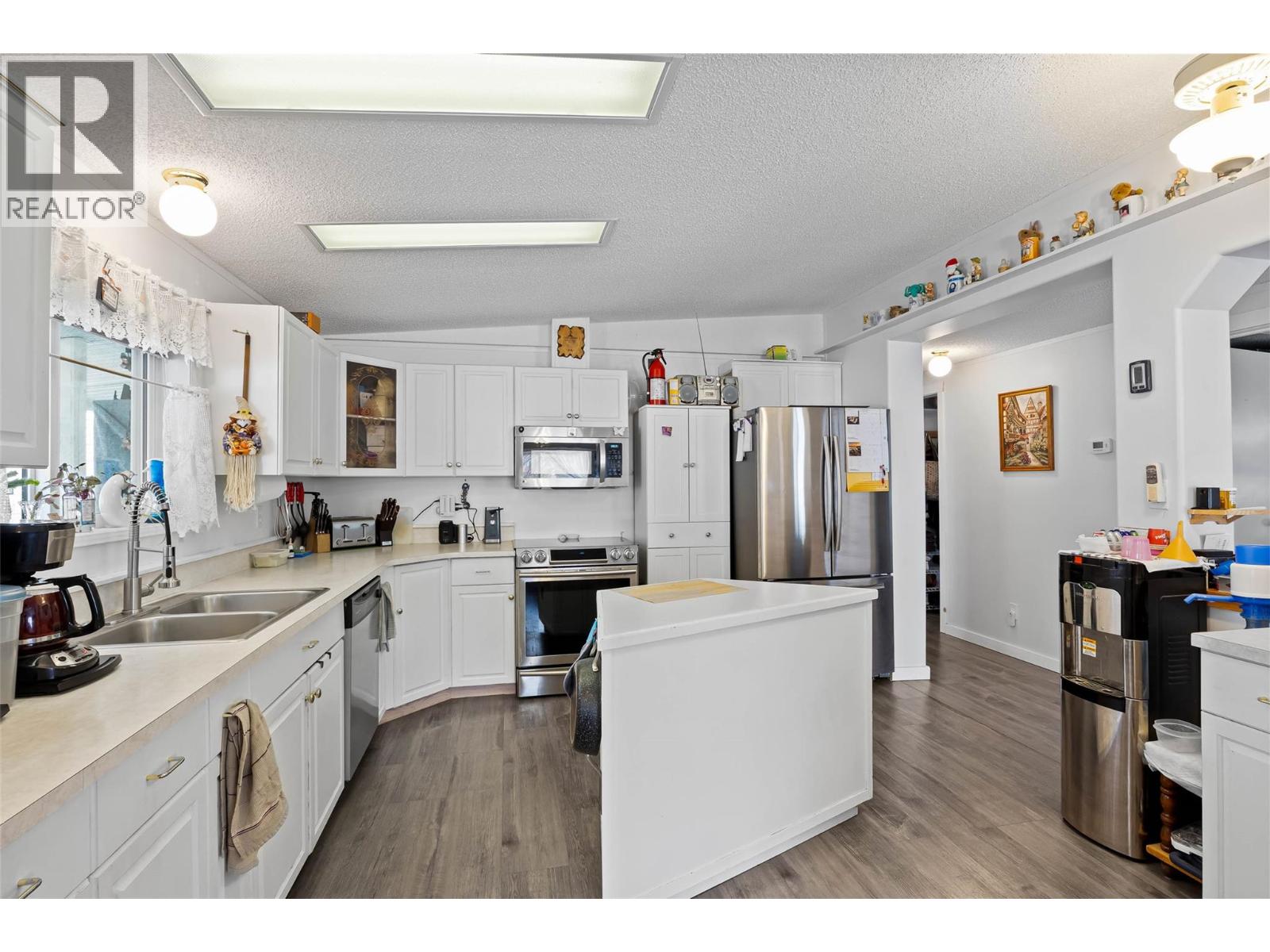 1664 Woodburn Drive, Cache Creek, British Columbia  V0K 1H0 - Photo 10 - 10354319