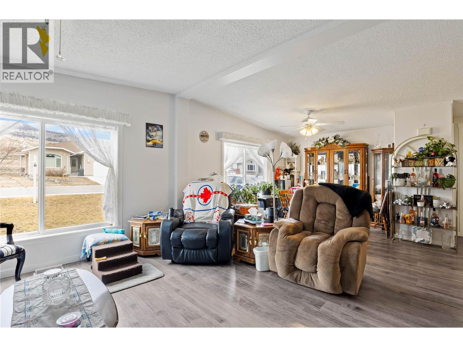 1664 Woodburn Drive, Cache Creek, British Columbia  V0K 1H0 - Photo 5 - 10354319