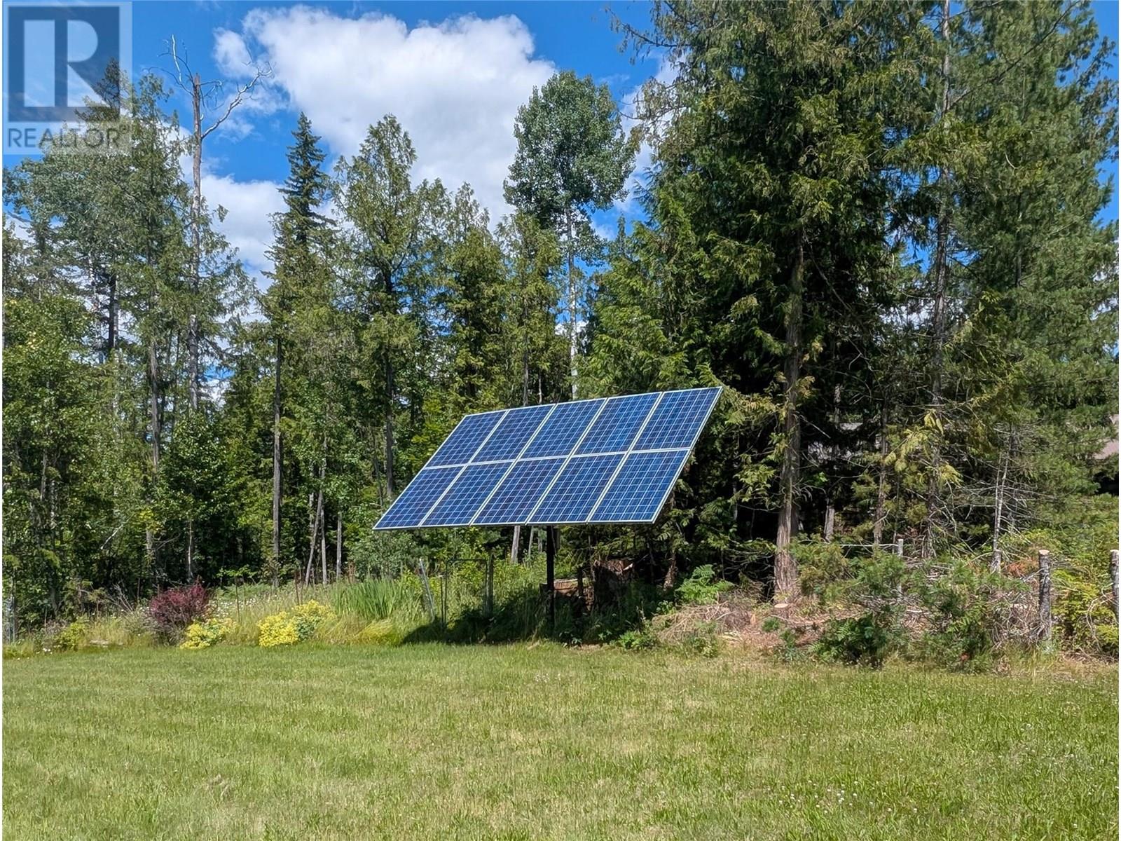 1361 Horning Road, Seymour Arm, British Columbia  V0E 1M0 - Photo 10 - 10354178