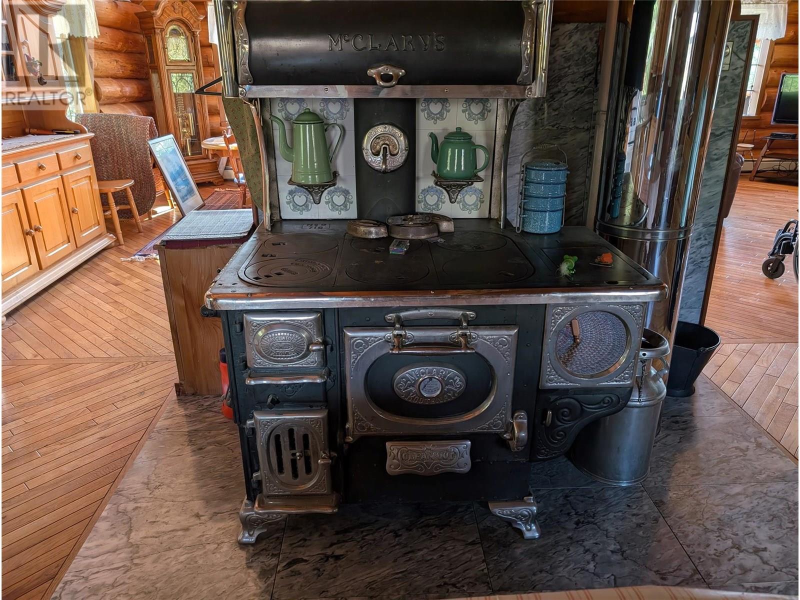 1361 Horning Road, Seymour Arm, British Columbia  V0E 1M0 - Photo 14 - 10354178