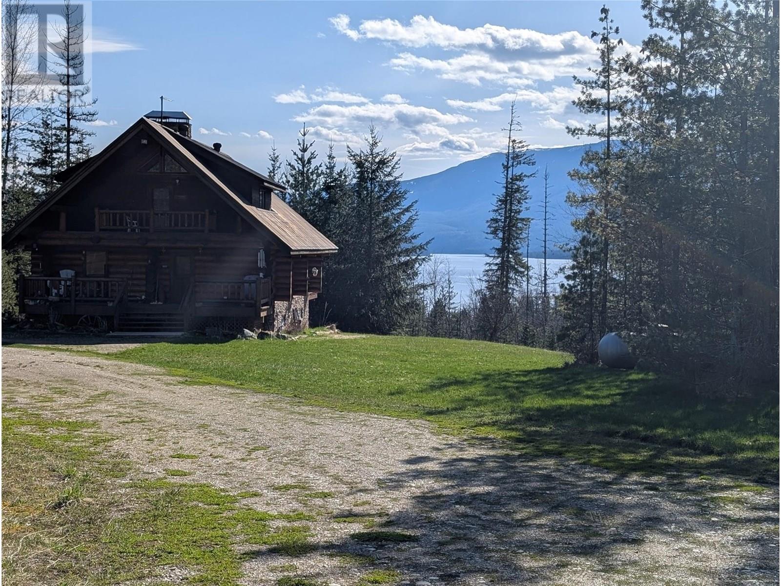 1361 Horning Road, Seymour Arm, British Columbia  V0E 1M0 - Photo 3 - 10354178