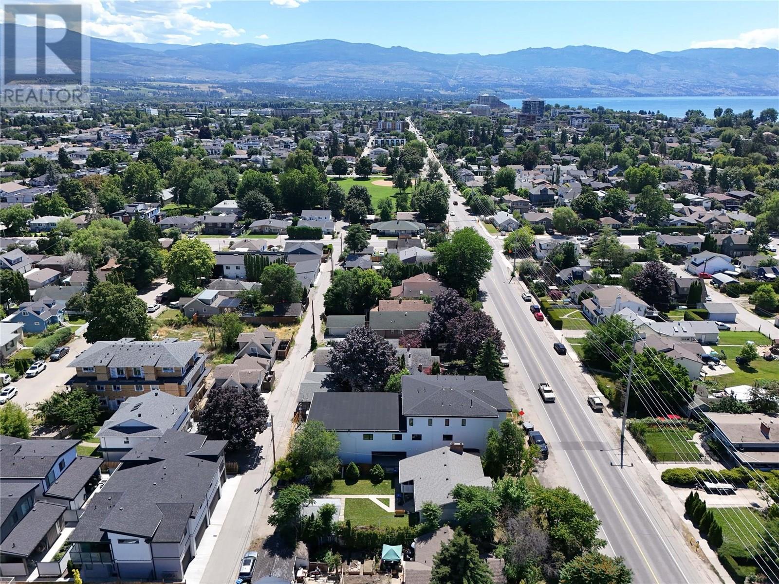 2237 Richter Street, Kelowna, British Columbia  V1Y 2N9 - Photo 8 - 10354104