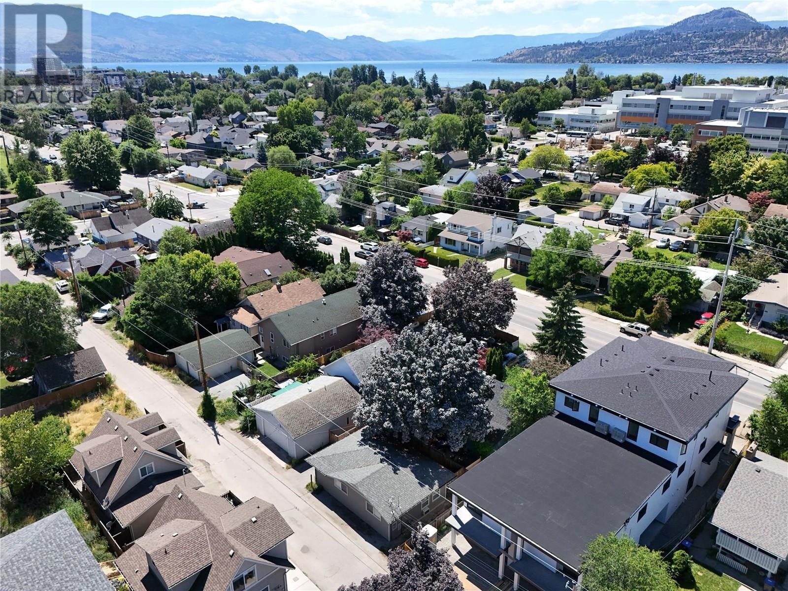 2257 Richter Street, Kelowna, British Columbia  V1Y 2N9 - Photo 1 - 10354233