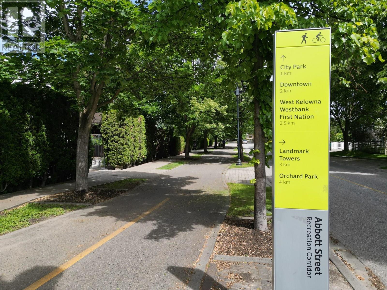 2257 Richter Street, Kelowna, British Columbia  V1Y 2N9 - Photo 9 - 10354233