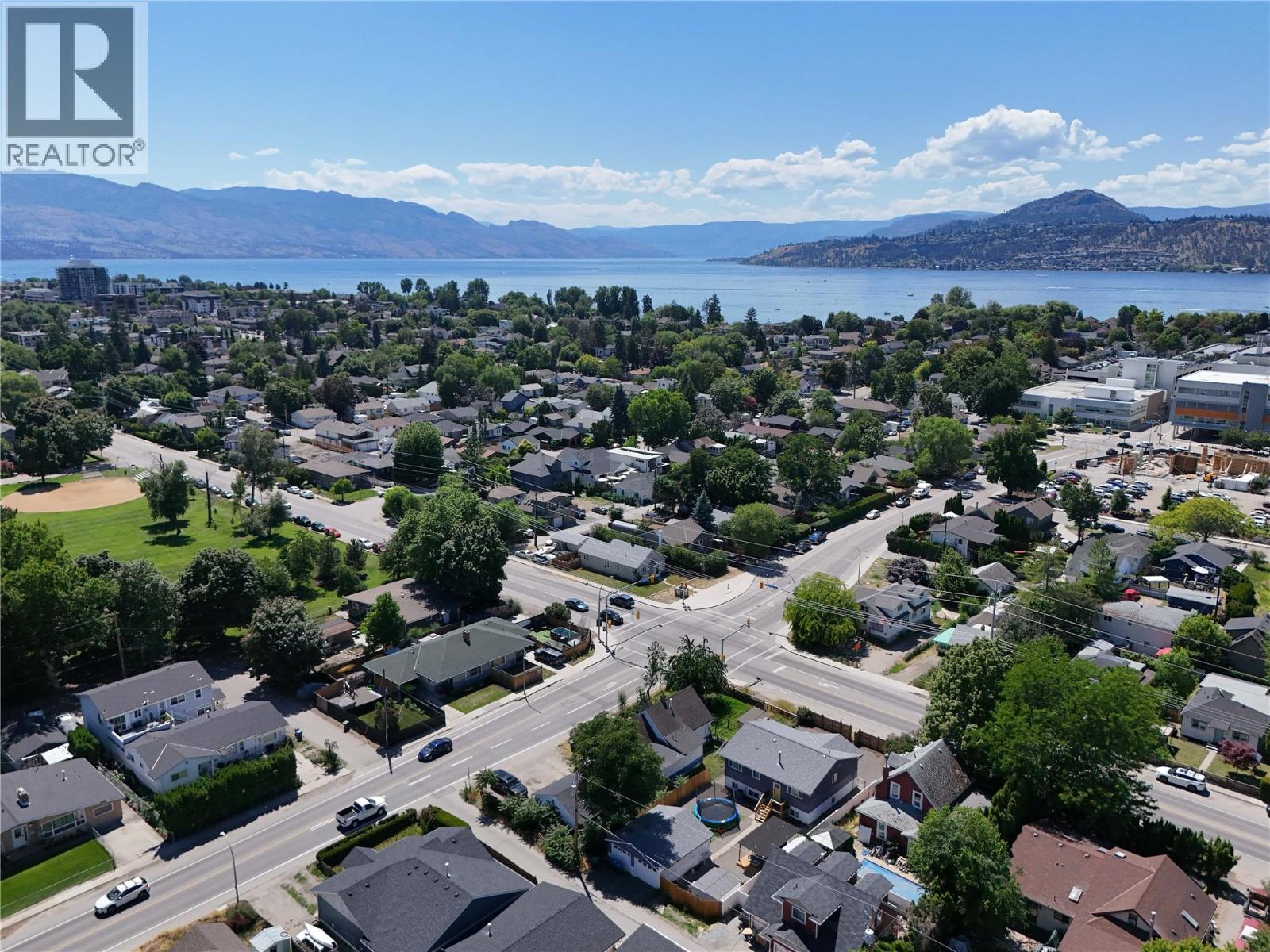 706 Rose Avenue, Kelowna, British Columbia  V1Y 5K2 - Photo 1 - 10354288