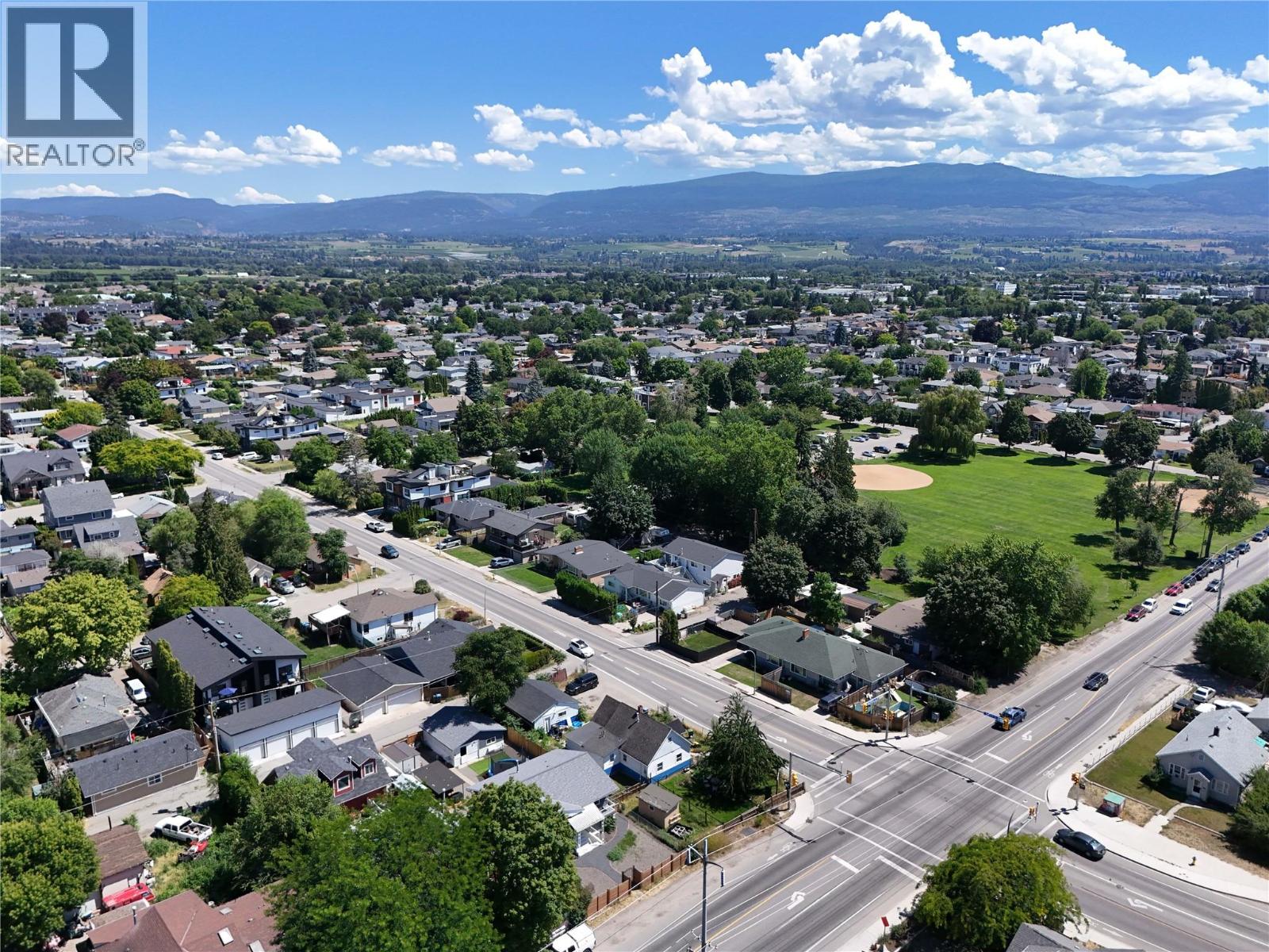 706 Rose Avenue, Kelowna, British Columbia  V1Y 5K2 - Photo 6 - 10354288