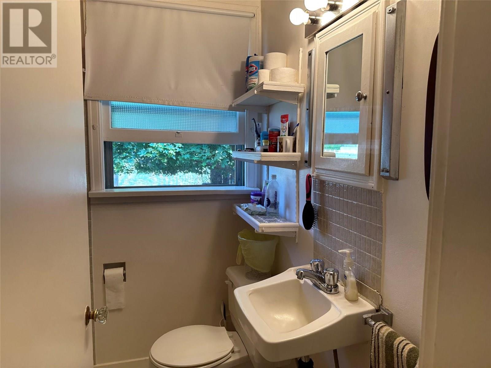 1348 Cedar Street, Okanagan Falls, British Columbia  V0H 1R0 - Photo 16 - 10354184