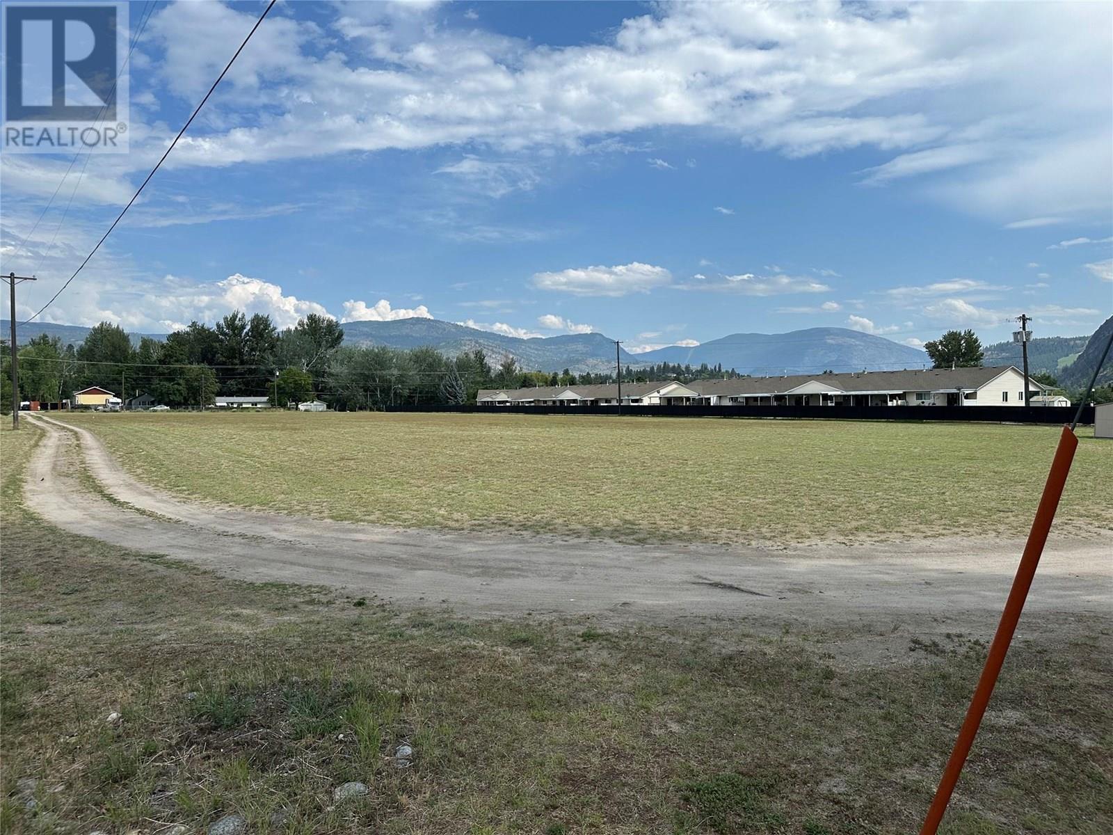 1348 Cedar Street, Okanagan Falls, British Columbia  V0H 1R0 - Photo 7 - 10354184