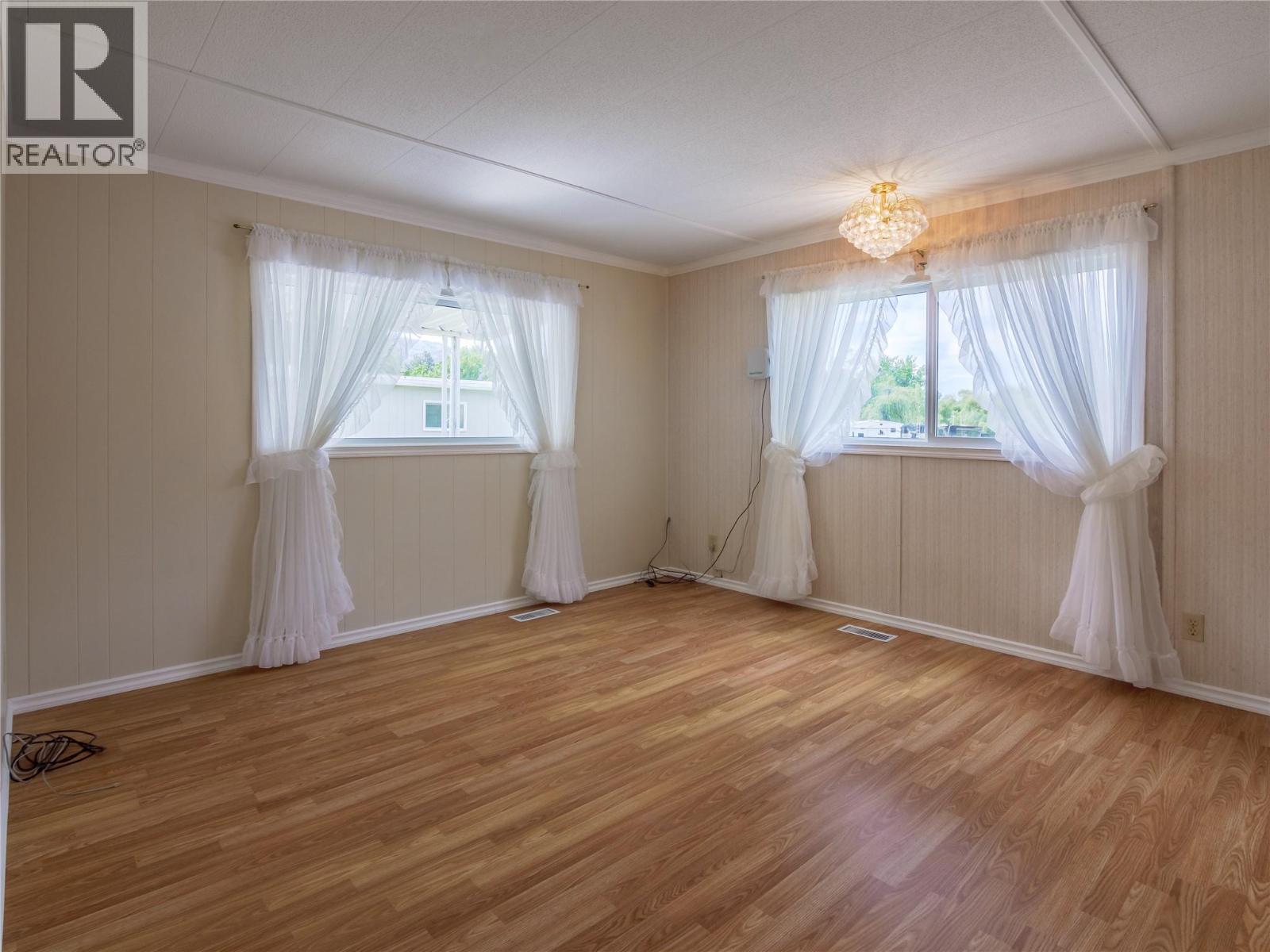 321 Yorkton Avenue Unit# 32, Penticton, British Columbia  V2A 3V6 - Photo 13 - 10354537