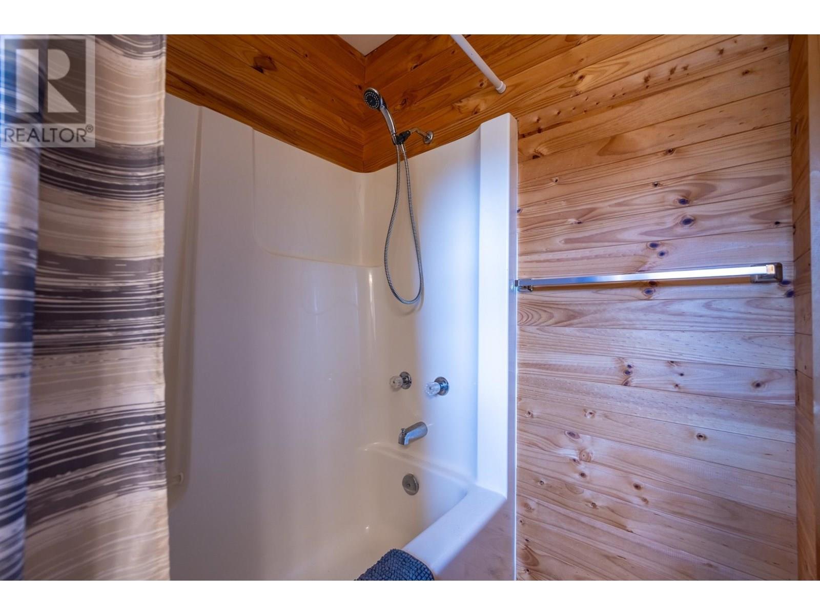 1097 Lakeview Arrow Creek Road, Creston, British Columbia  V0B 1G1 - Photo 17 - 10354405