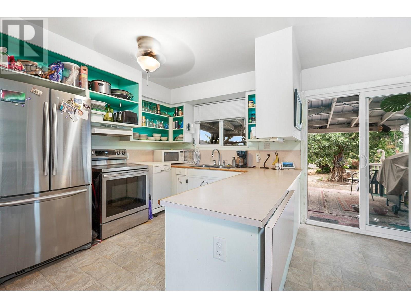 988 Glengarry Street, Kelowna, British Columbia  V1Y 4C8 - Photo 12 - 10354577