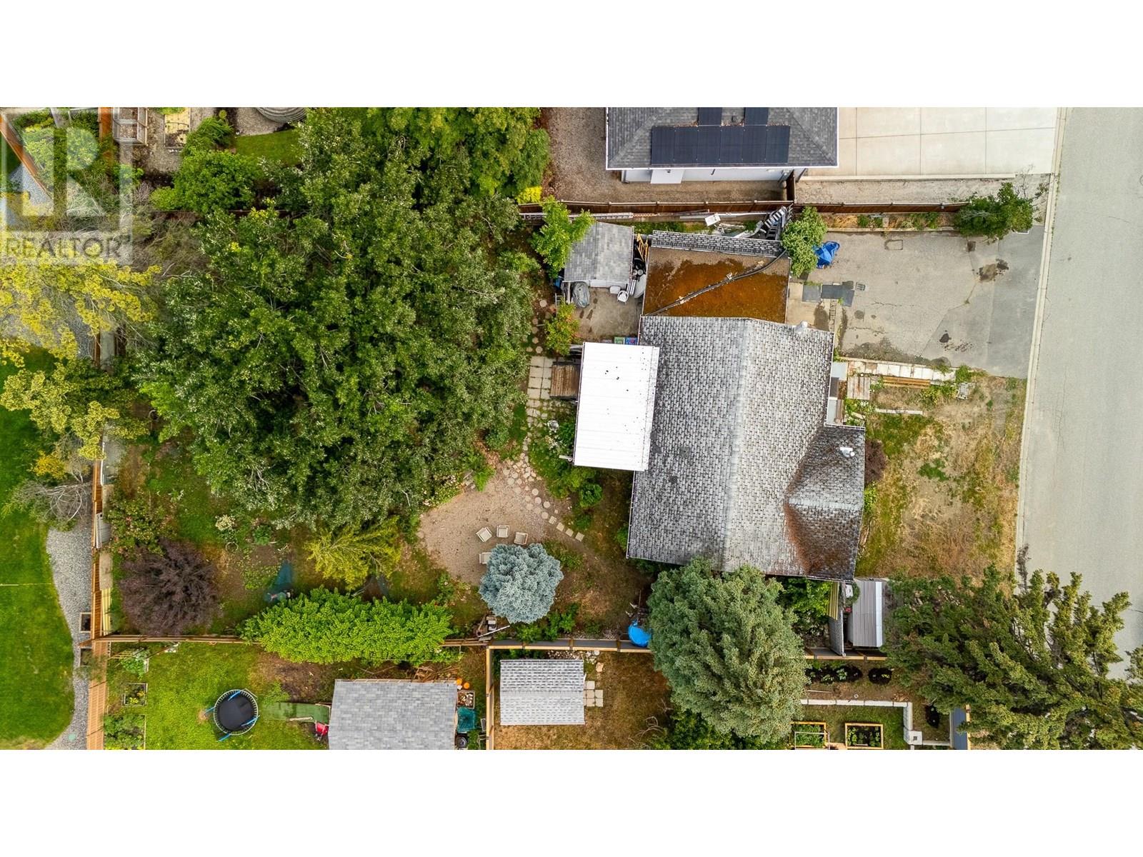 988 Glengarry Street, Kelowna, British Columbia  V1Y 4C8 - Photo 27 - 10354577