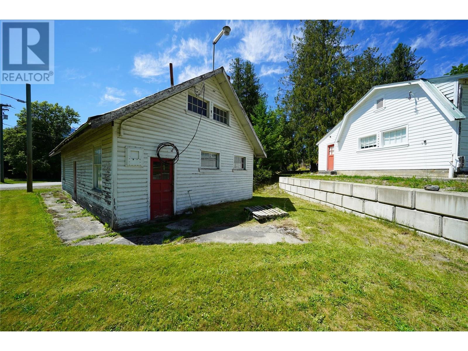 422 Slocan Avenue, New Denver, British Columbia  V0G 1S0 - Photo 20 - 10354516