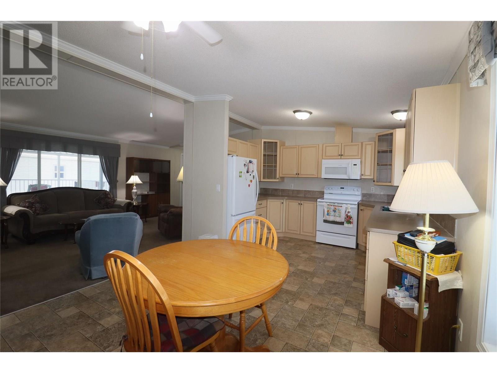 7225 Boundary Drive Unit# 32, Grand Forks, British Columbia  V0H 1H0 - Photo 13 - 10354576