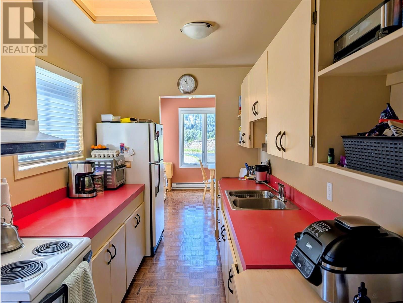 2224 Merritt Spences Bridge Hwy, Merritt, British Columbia  V0K 1Y0 - Photo 15 - 10354666