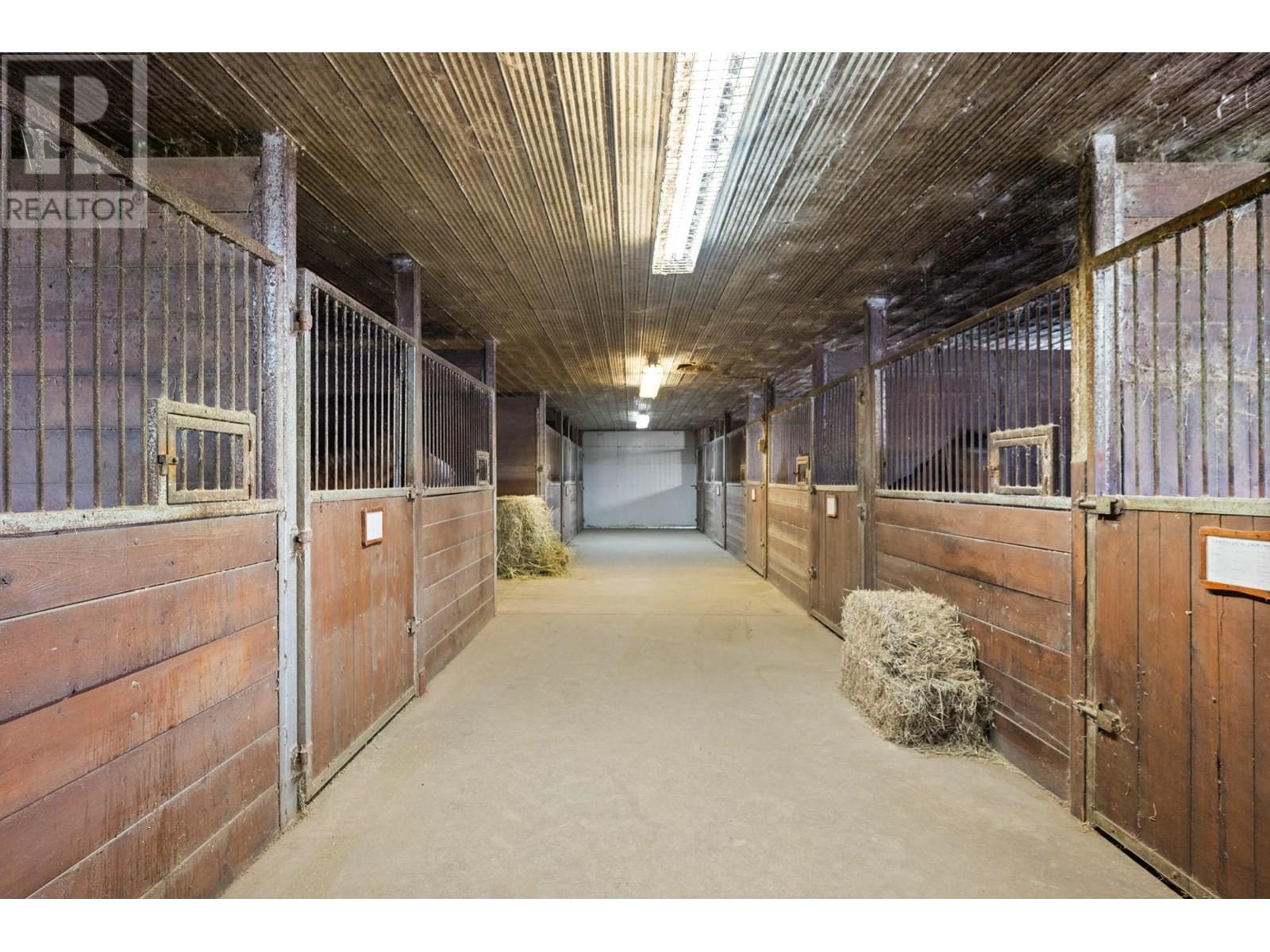 910 Lumby Mabel Lake Road, Lumby, British Columbia  V0E 2G5 - Photo 36 - 10354841