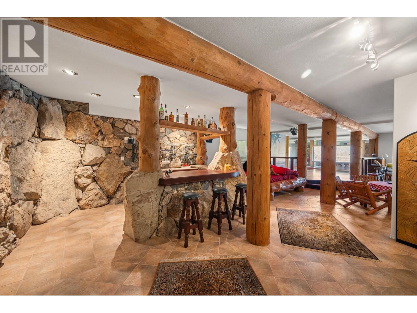 910 Lumby Mabel Lake Road, Lumby, British Columbia  V0E 2G5 - Photo 24 - 10354812