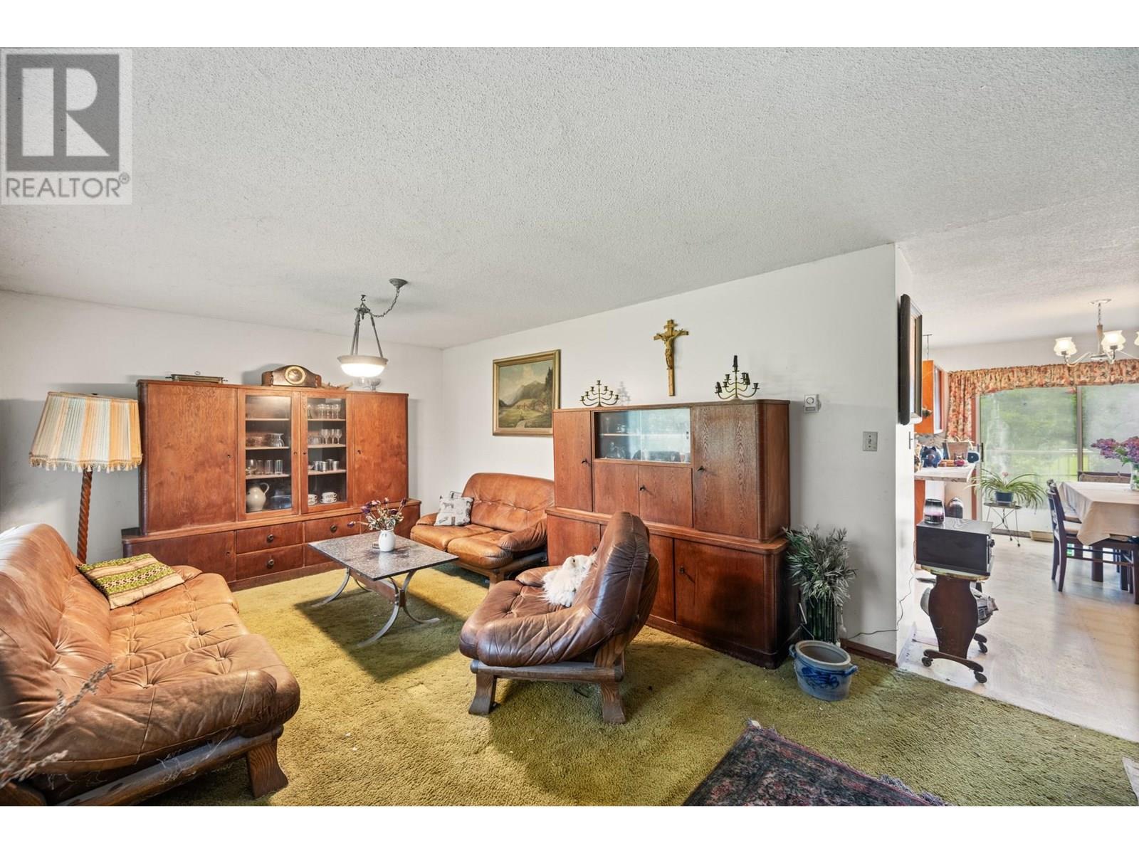 910 Lumby Mabel Lake Road, Lumby, British Columbia  V0E 2G5 - Photo 53 - 10354812