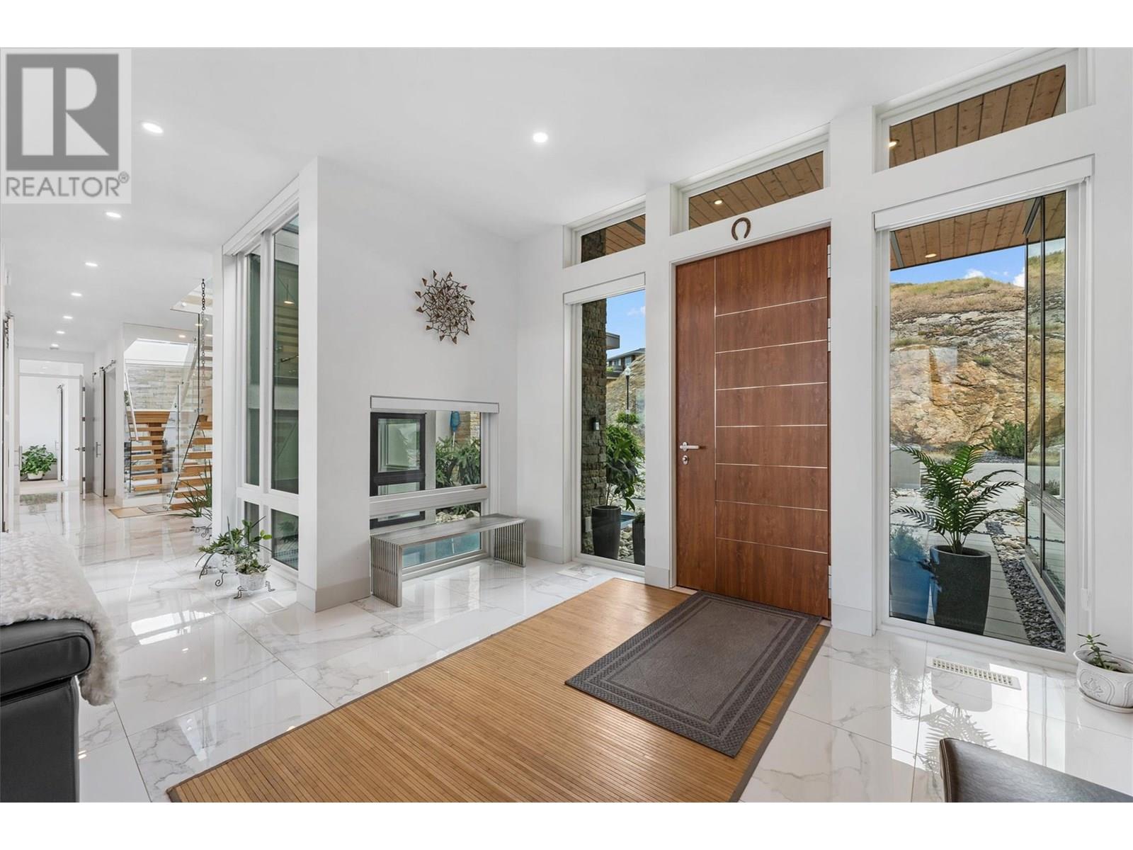 449 Swan Drive, Kelowna, British Columbia  V1W 5L9 - Photo 11 - 10354439