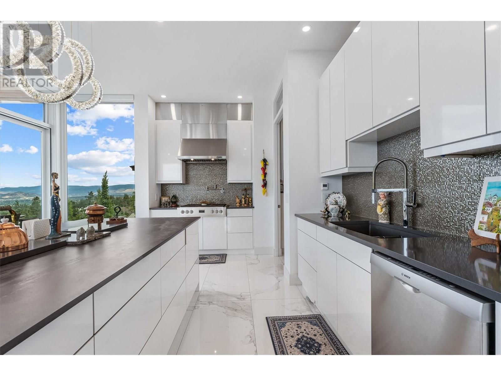 449 Swan Drive, Kelowna, British Columbia  V1W 5L9 - Photo 24 - 10354439