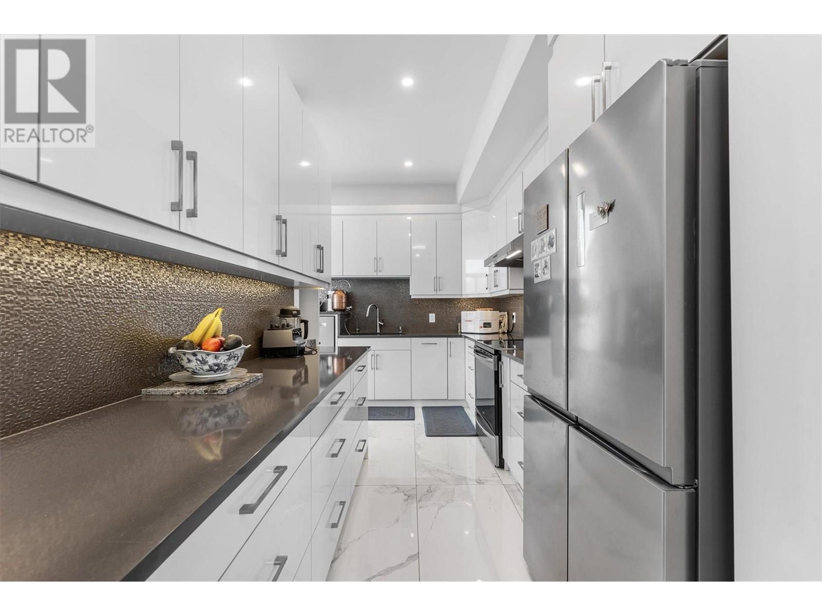 449 Swan Drive, Kelowna, British Columbia  V1W 5L9 - Photo 29 - 10354439