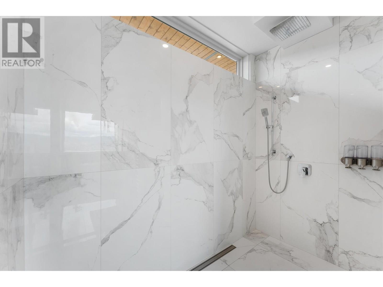 449 Swan Drive, Kelowna, British Columbia  V1W 5L9 - Photo 53 - 10354439