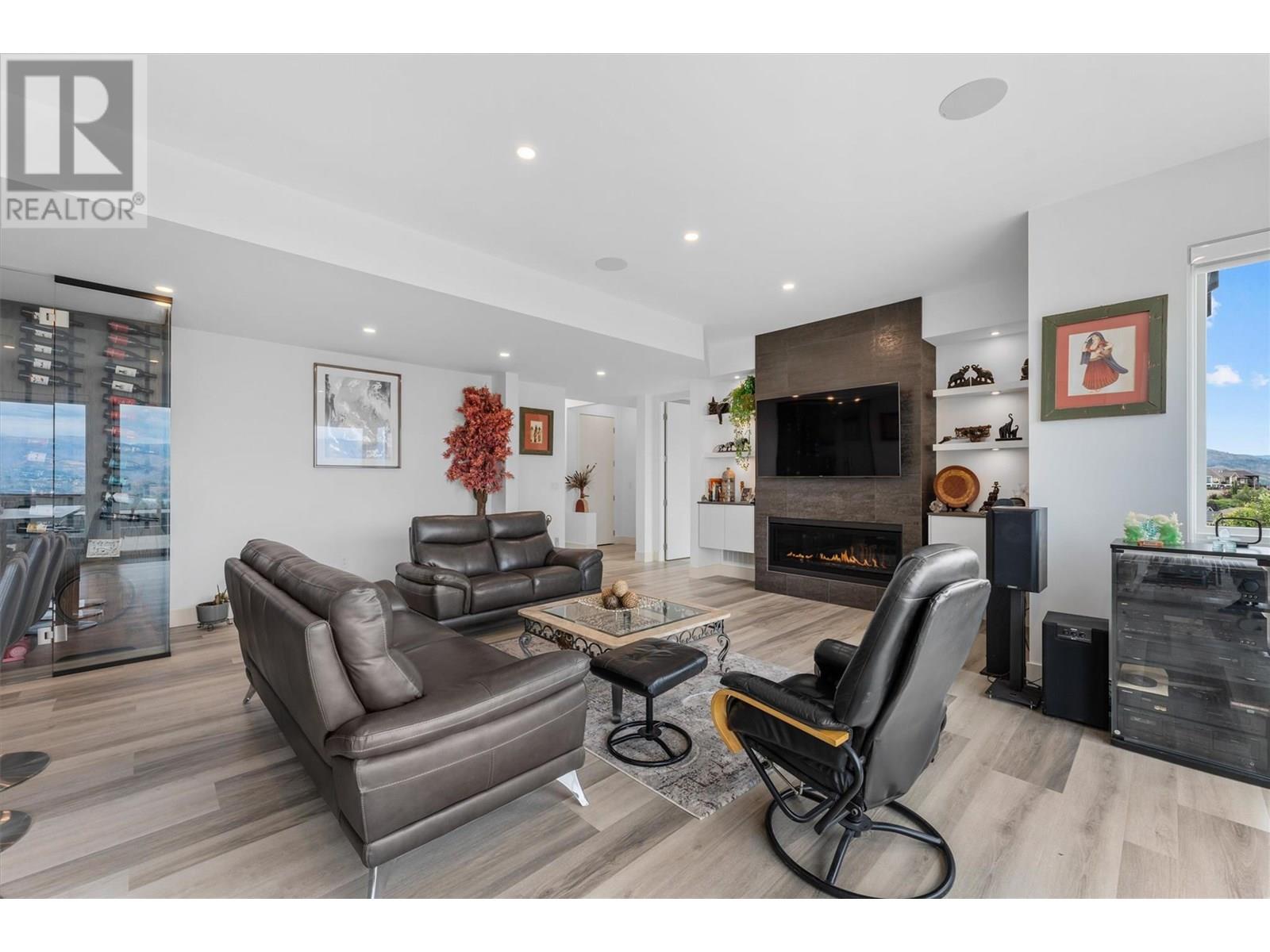 449 Swan Drive, Kelowna, British Columbia  V1W 5L9 - Photo 64 - 10354439