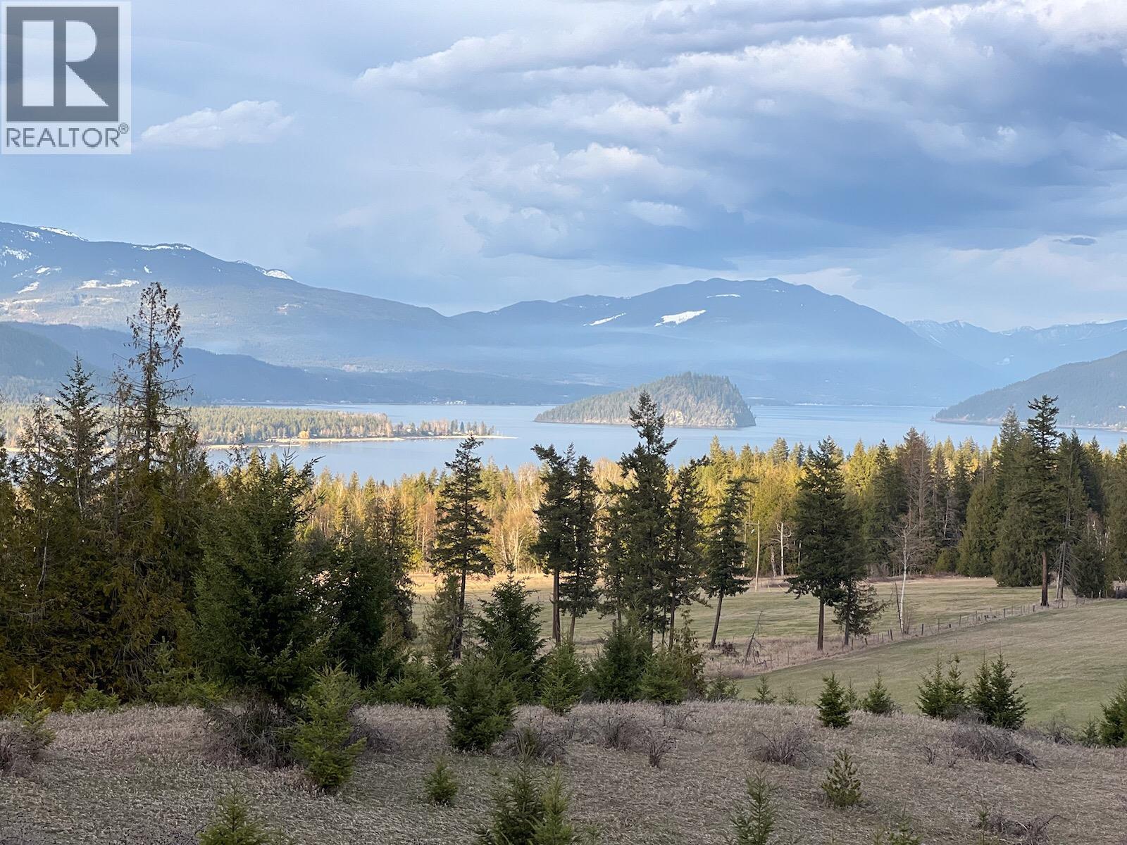 890 Dilworth Road, Sorrento, British Columbia  V0E 2W1 - Photo 1 - 10354398