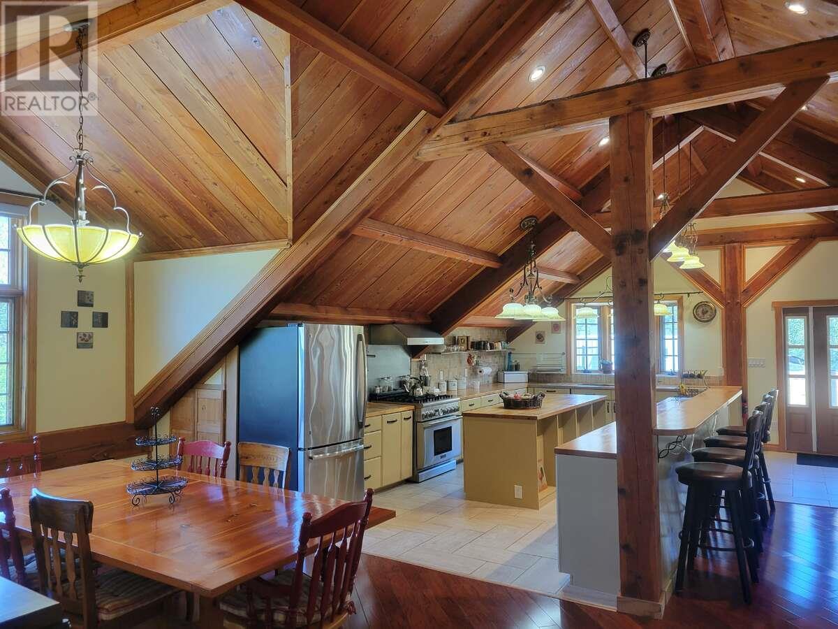 2626 Middle Bench Road, Keremeos, British Columbia  V0X 1N2 - Photo 14 - 10355076