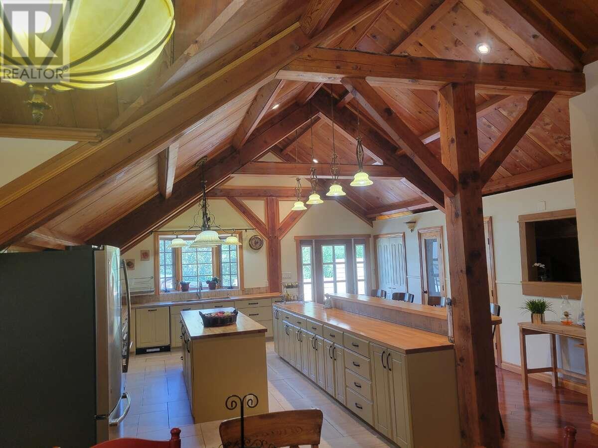 2626 Middle Bench Road, Keremeos, British Columbia  V0X 1N2 - Photo 15 - 10355076