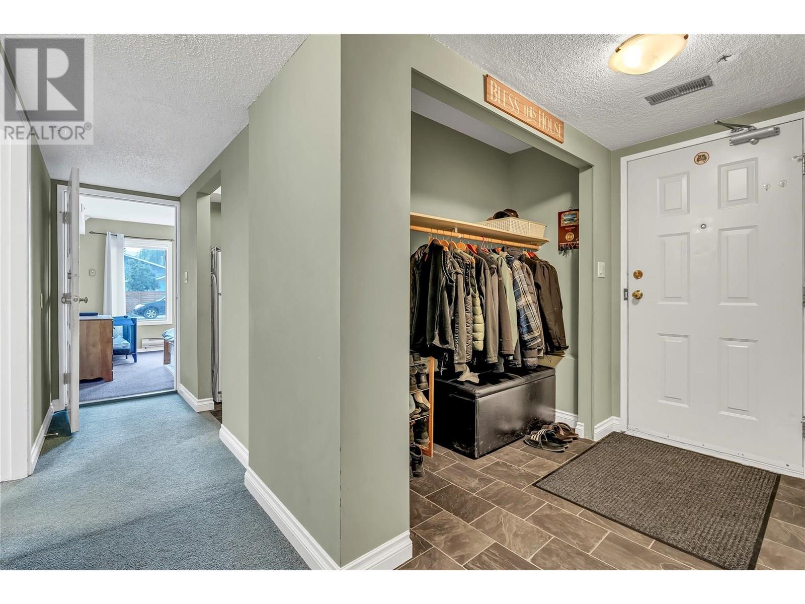 2494 Cornwall Drive, Penticton, British Columbia  V2A 6R7 - Photo 3 - 10355092