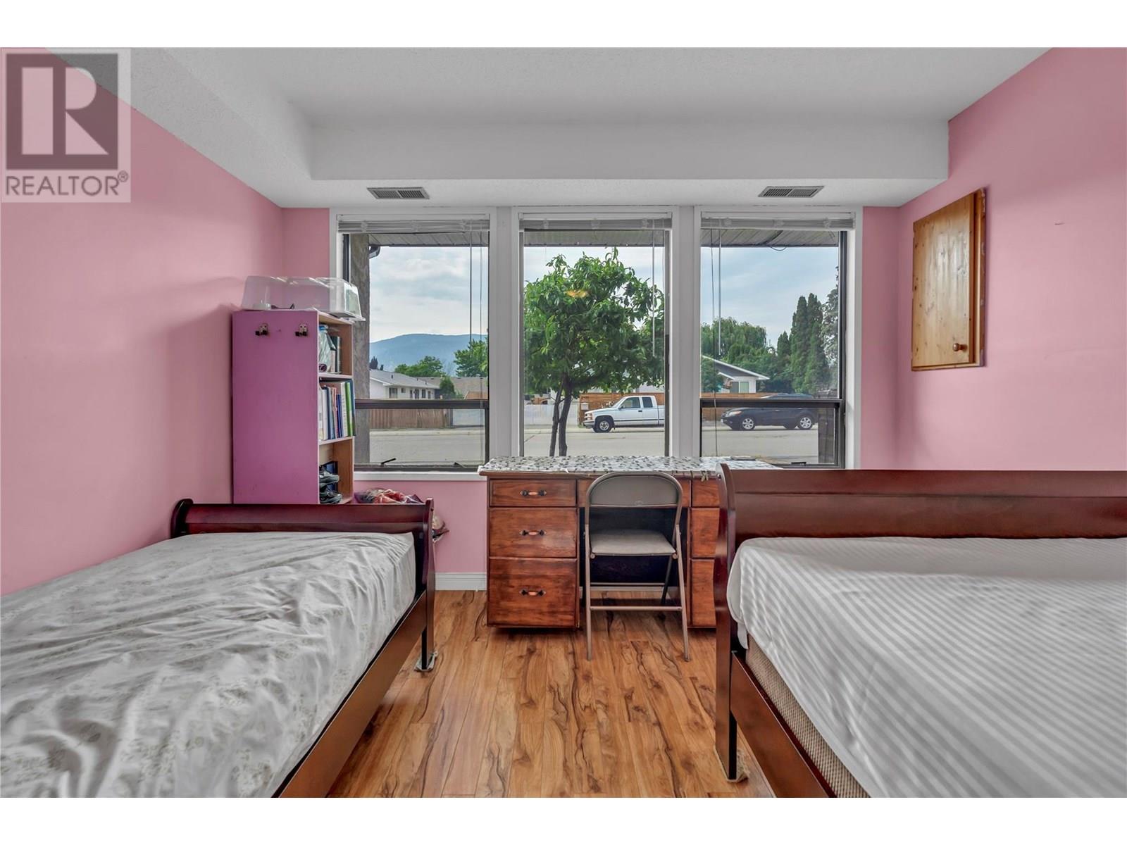 2494 Cornwall Drive, Penticton, British Columbia  V2A 6R7 - Photo 48 - 10355092