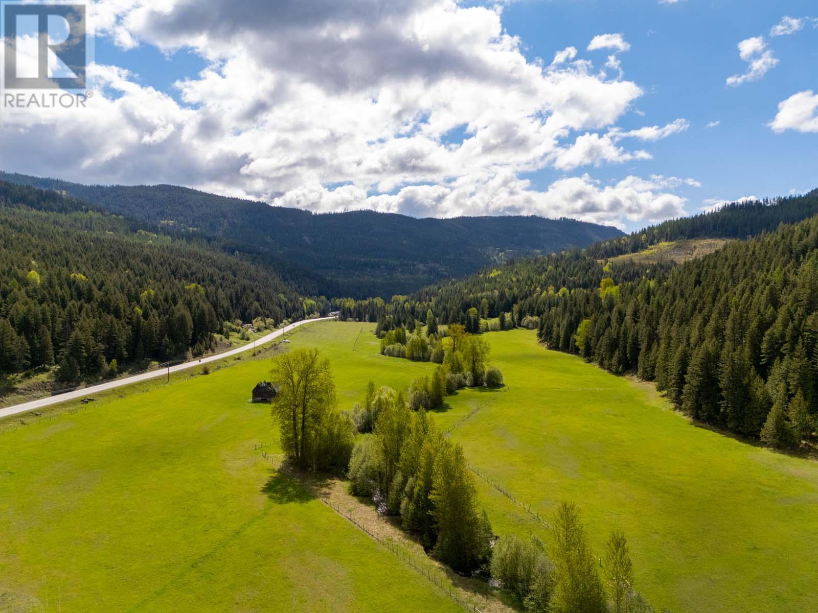 13375 Highway 33 E Highway, Kelowna, British Columbia  V1P 1K2 - Photo 1 - 10354389