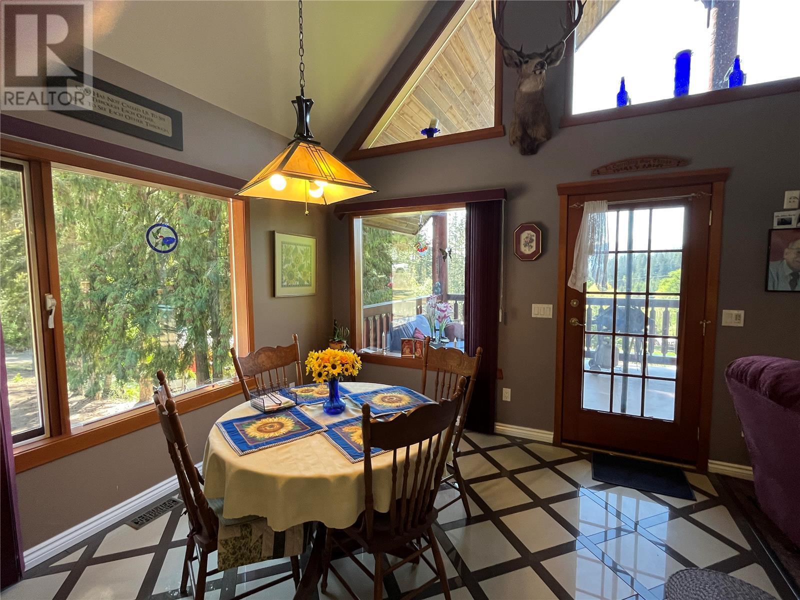 645 Badger Road, Tappen, British Columbia  V0E 2X1 - Photo 15 - 10355286