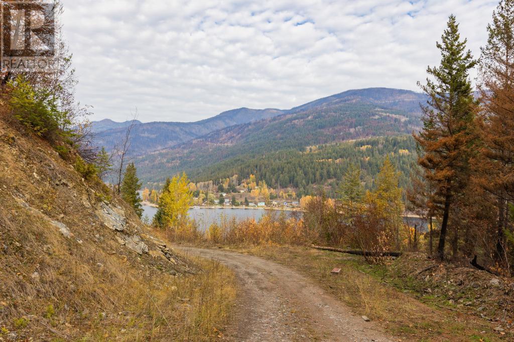 8767 Holding Road, Chase, British Columbia  V0E 1M0 - Photo 3 - 10355278