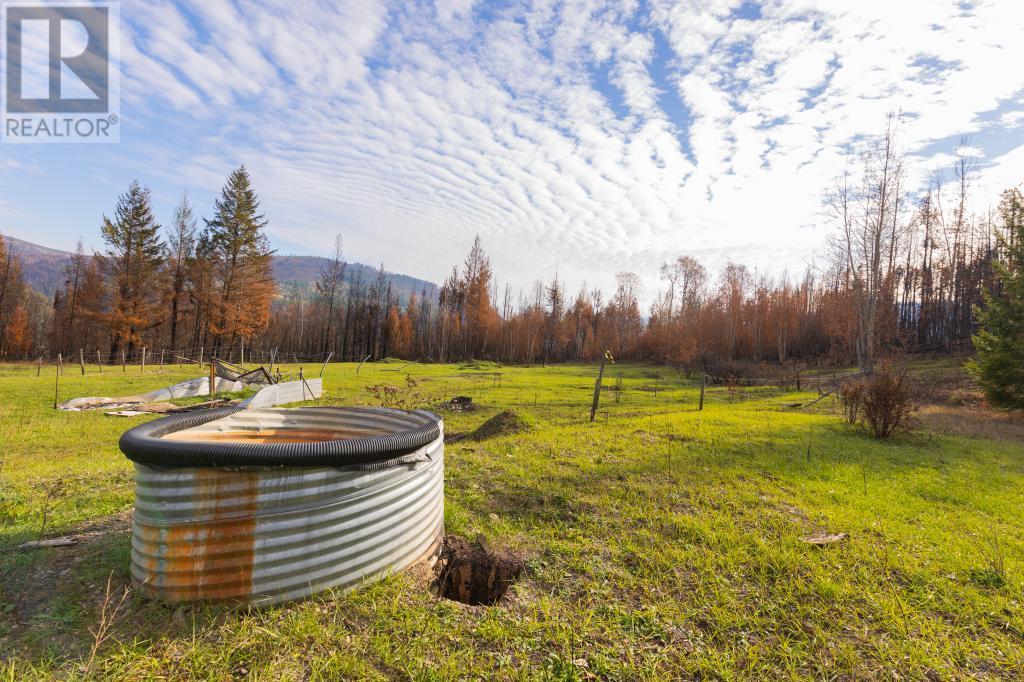 8767 Holding Road, Chase, British Columbia  V0E 1M0 - Photo 5 - 10355278