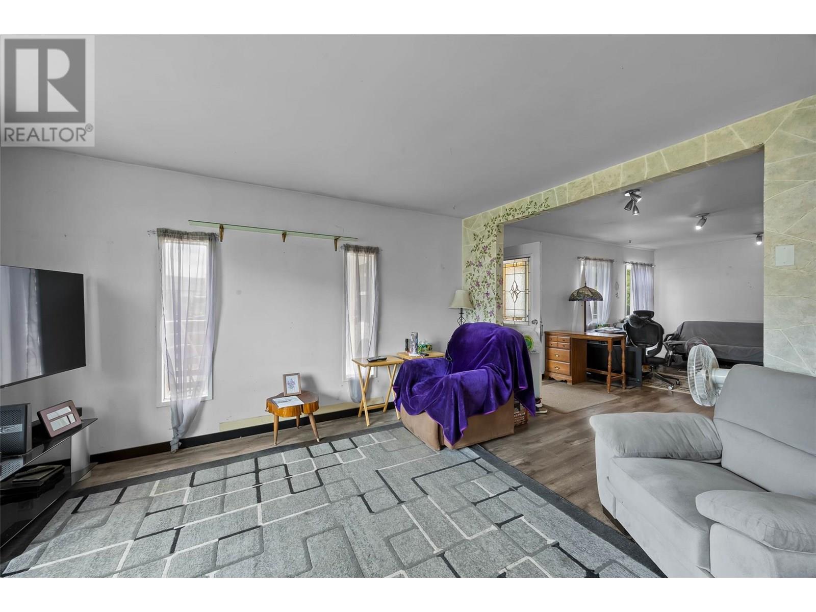 4933 Anker Road, Pritchard, British Columbia  V0E 2P0 - Photo 4 - 10353759