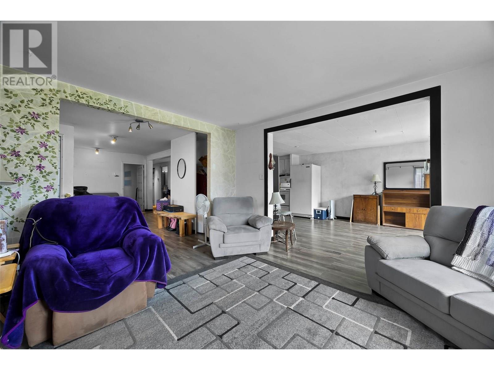 4933 Anker Road, Pritchard, British Columbia  V0E 2P0 - Photo 5 - 10353759