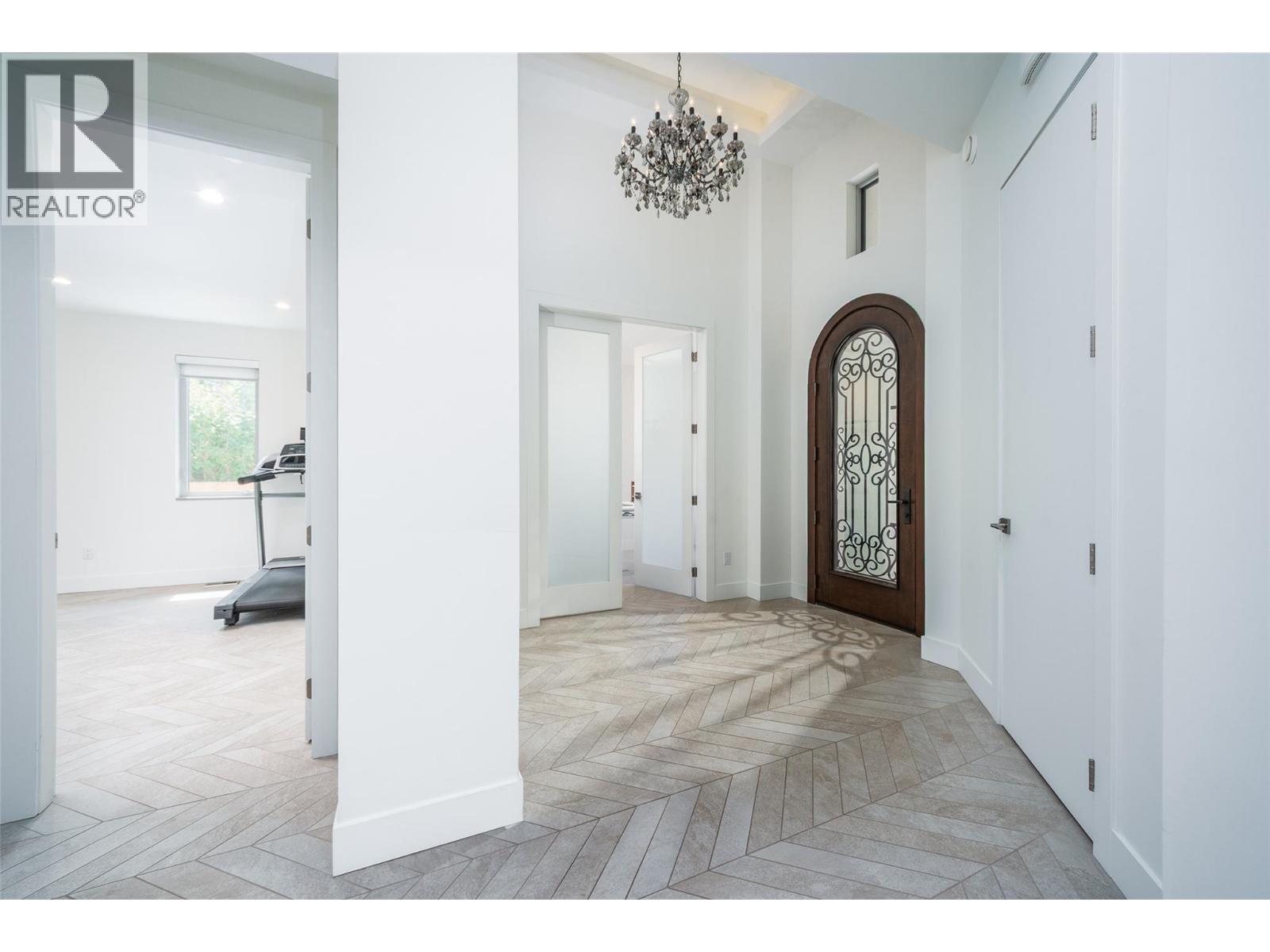 3567 Lakeshore Road, Kelowna, British Columbia  V1W 3K1 - Photo 15 - 10354923